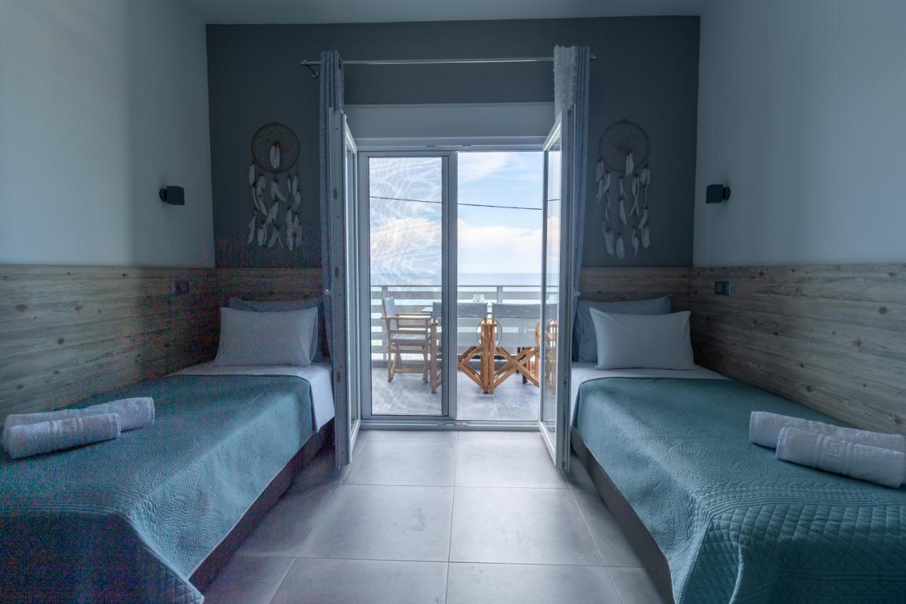 Appartement Golden Seaside 2 à Nea Roda Extérieur photo